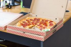 Ri-parliamo di food delivery, è necessario
